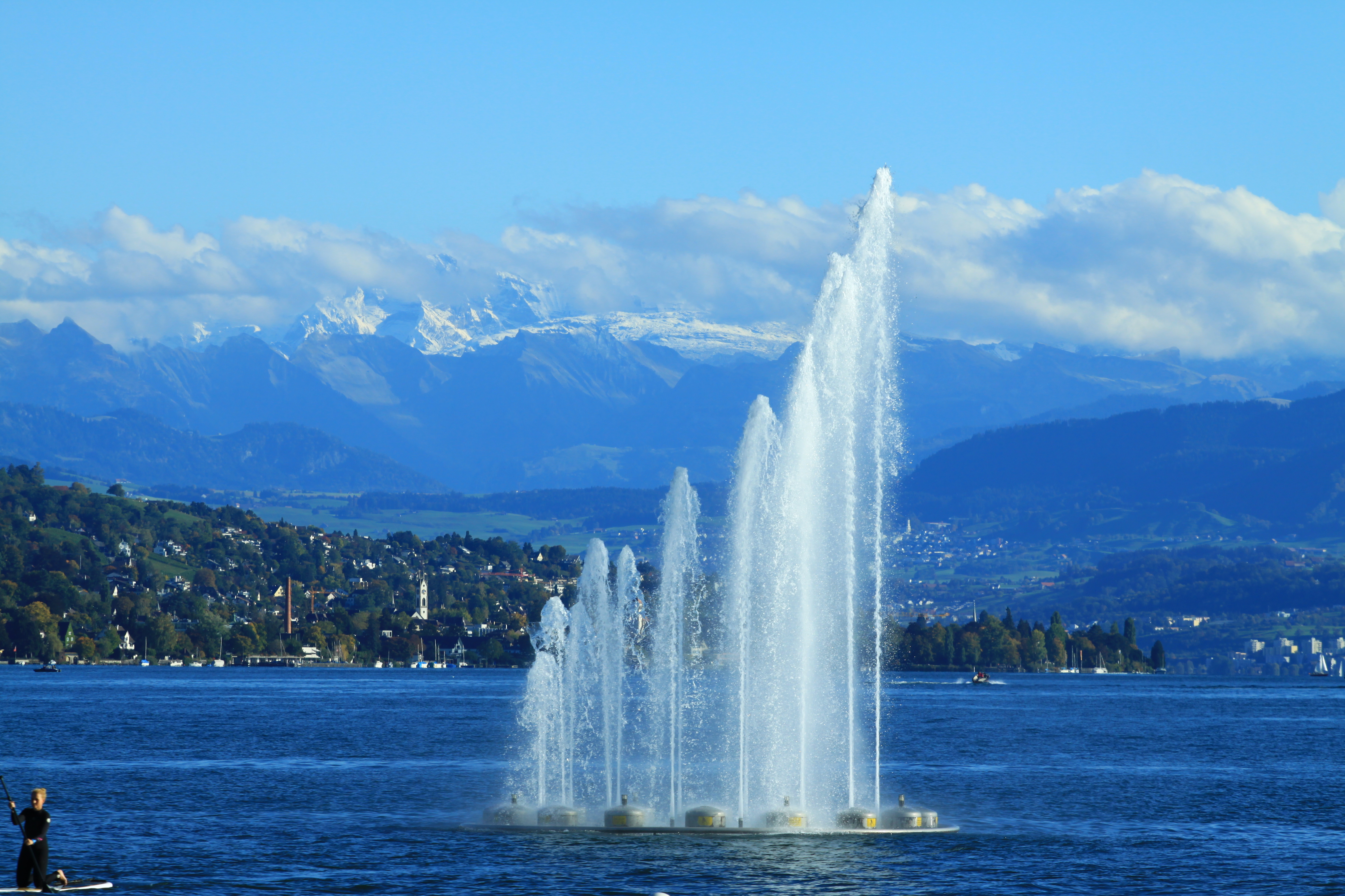 Fountain on Zurichsee